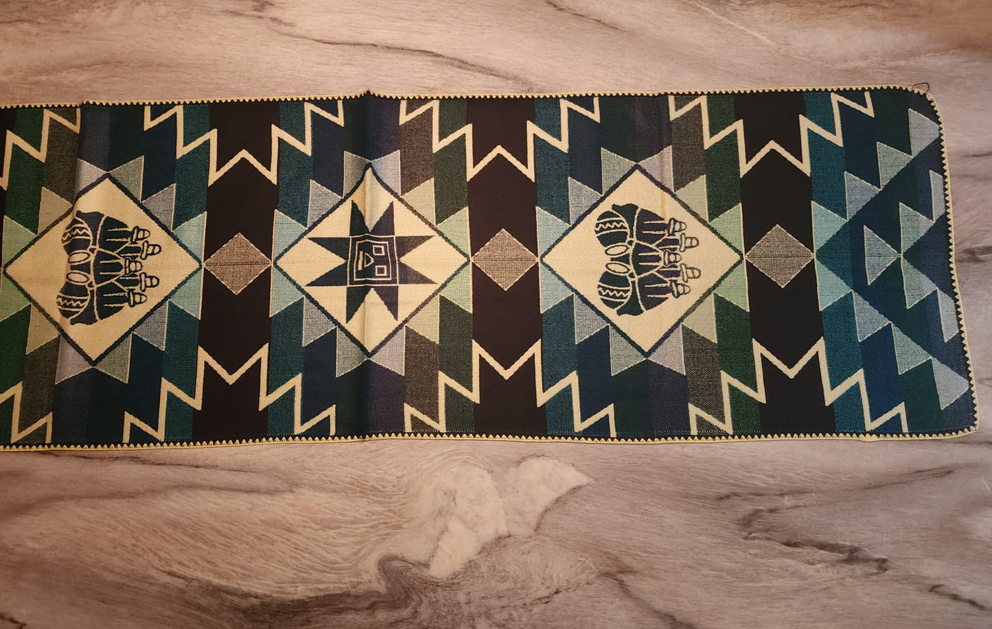 Alpaca table runner - ELAM ALPACA