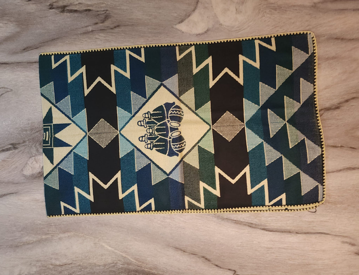 Alpaca table runner - ELAM ALPACA